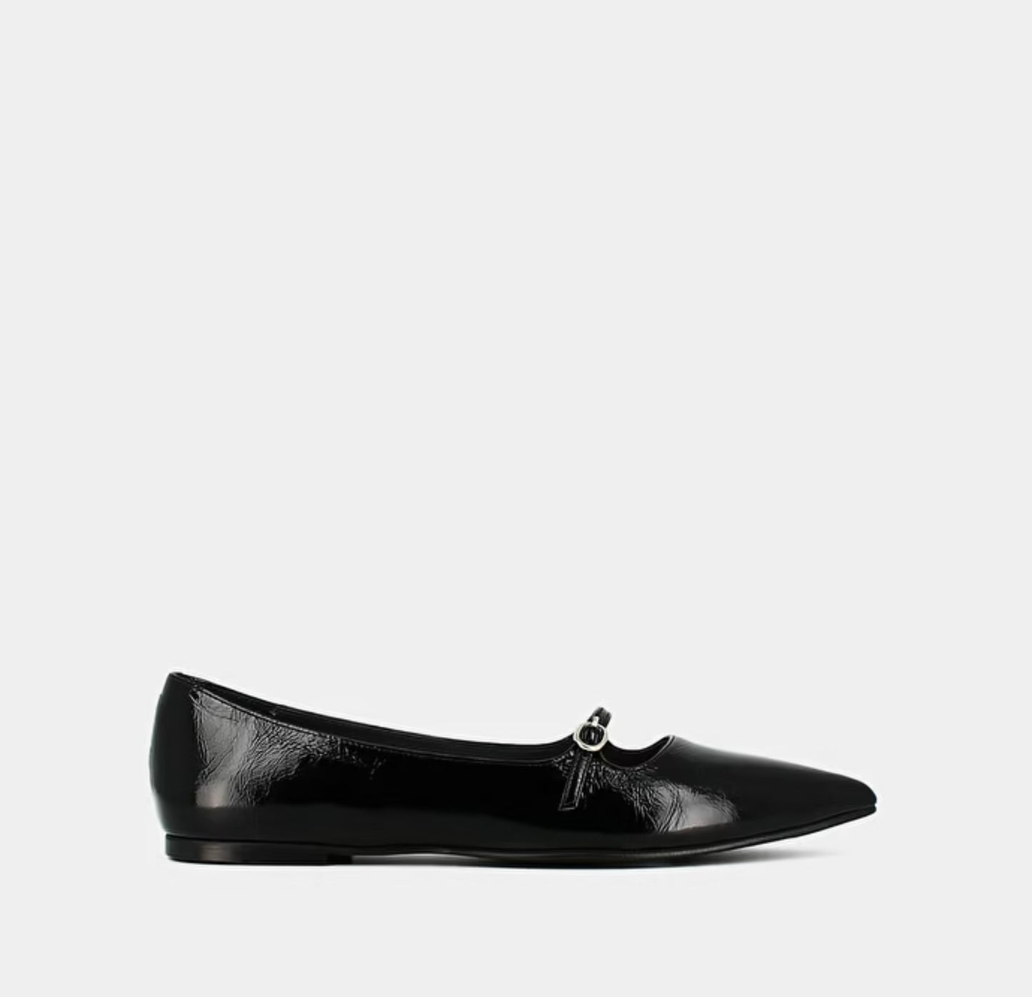 POINTED BALLERINAS WITH STRAPSin black glazed leather